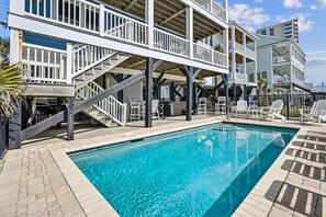 Piscine extérieure, piscine chauffée