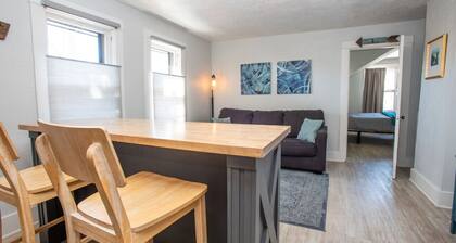 The Sister Suite in Historic Downtown Flagstaff #4