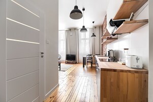 设计开间套房 | 私人简易厨房 | 冰箱、炉灶、洗碗机、茶具/咖啡用具