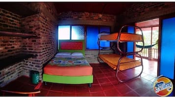 8 chambres, accès pour personnes à mobilité réduite