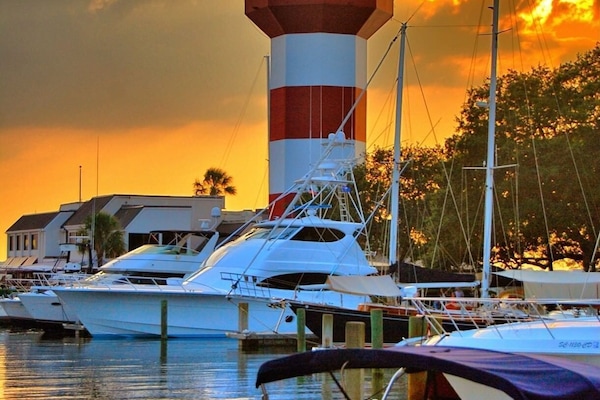 Iconic lighthouse of Harbour Town