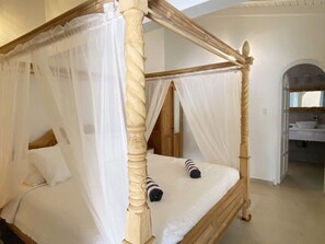 1 bedroom, in-room safe, iron/ironing board, travel crib - Stunning Poolside Apartment at Beach Walk 1 by Bocobay (Noord)