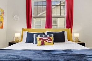 3 bedrooms, desk, iron/ironing board, free WiFi