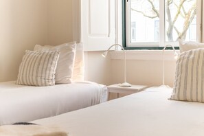 1 bedroom, iron/ironing board, Internet, bed sheets