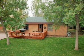 Exterior - Make Memories from your Deck - In Rapid City On Canyon Lake Thirty Minutes from Mt Rushmore (Rapid City)