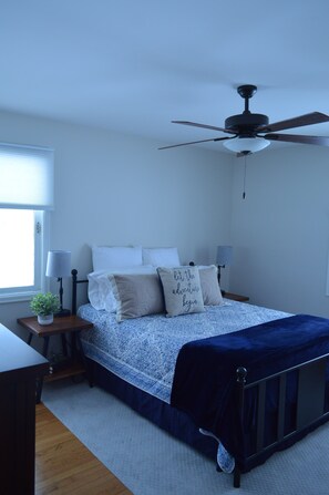 4 habitaciones, escritorio, tabla de planchar con plancha y wifi gratis