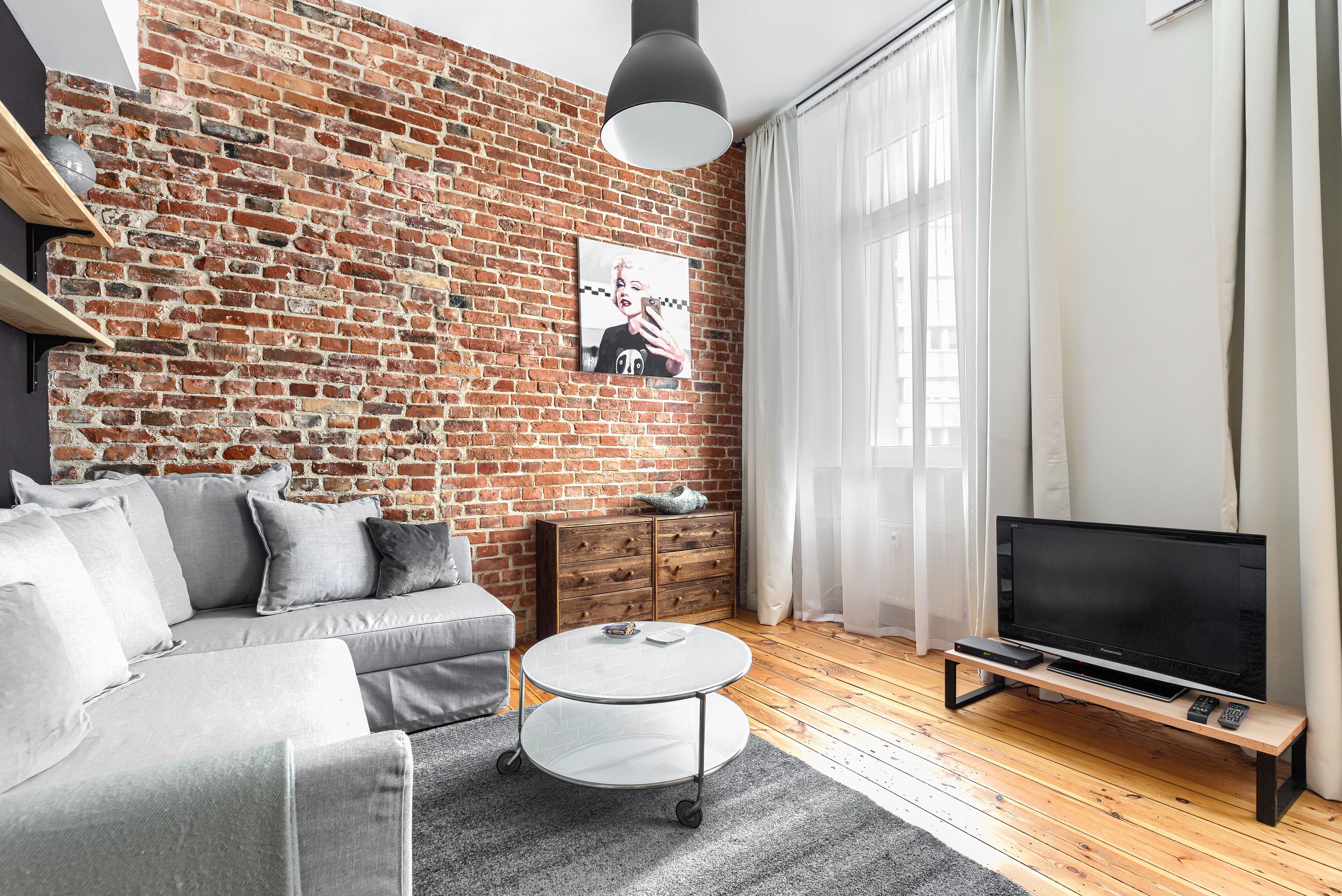 Superior Apartment | Living room | 40-inch flat-screen TV with digital channels, TV