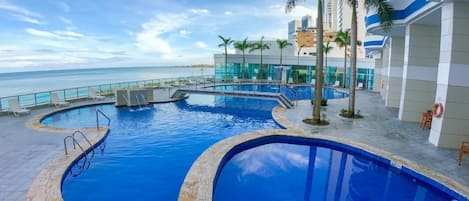 Piscina all'aperto
