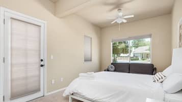 6 bedrooms, iron/ironing board, travel crib, free WiFi