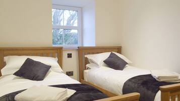 2 bedrooms, free WiFi, bed sheets