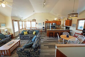 Smart TV, DVD player, stereo