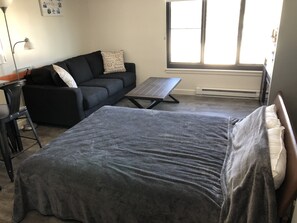 In-room safe, WiFi, bed sheets, wheelchair access