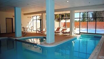 Innenpool, Außenpool