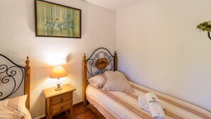 3 Schlafzimmer, Reisekinderbett, WLAN