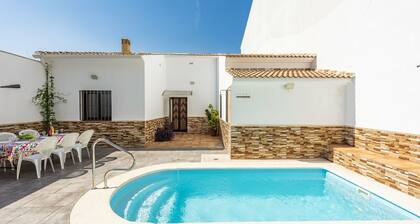 Casa Sierra de las Nieves Yunquera by Ruralidays