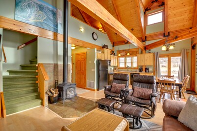 'Off The Beaten Path' Cabin w/ Mtn Views & Hot Tub