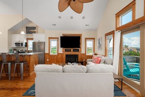 Smart TV, books, stereo