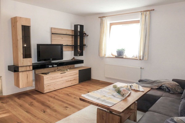 Eigentum, Möbel, Fenster, Komfort, Holz, Couch, Gebäude, Tabelle, Interior Design, Flooring
