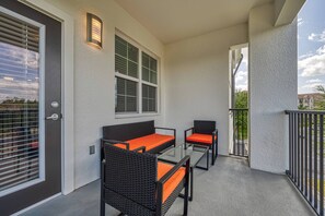 Terrace/patio - VCR1-303 Third Floor - Epic Universe & Conventions (Orlando)