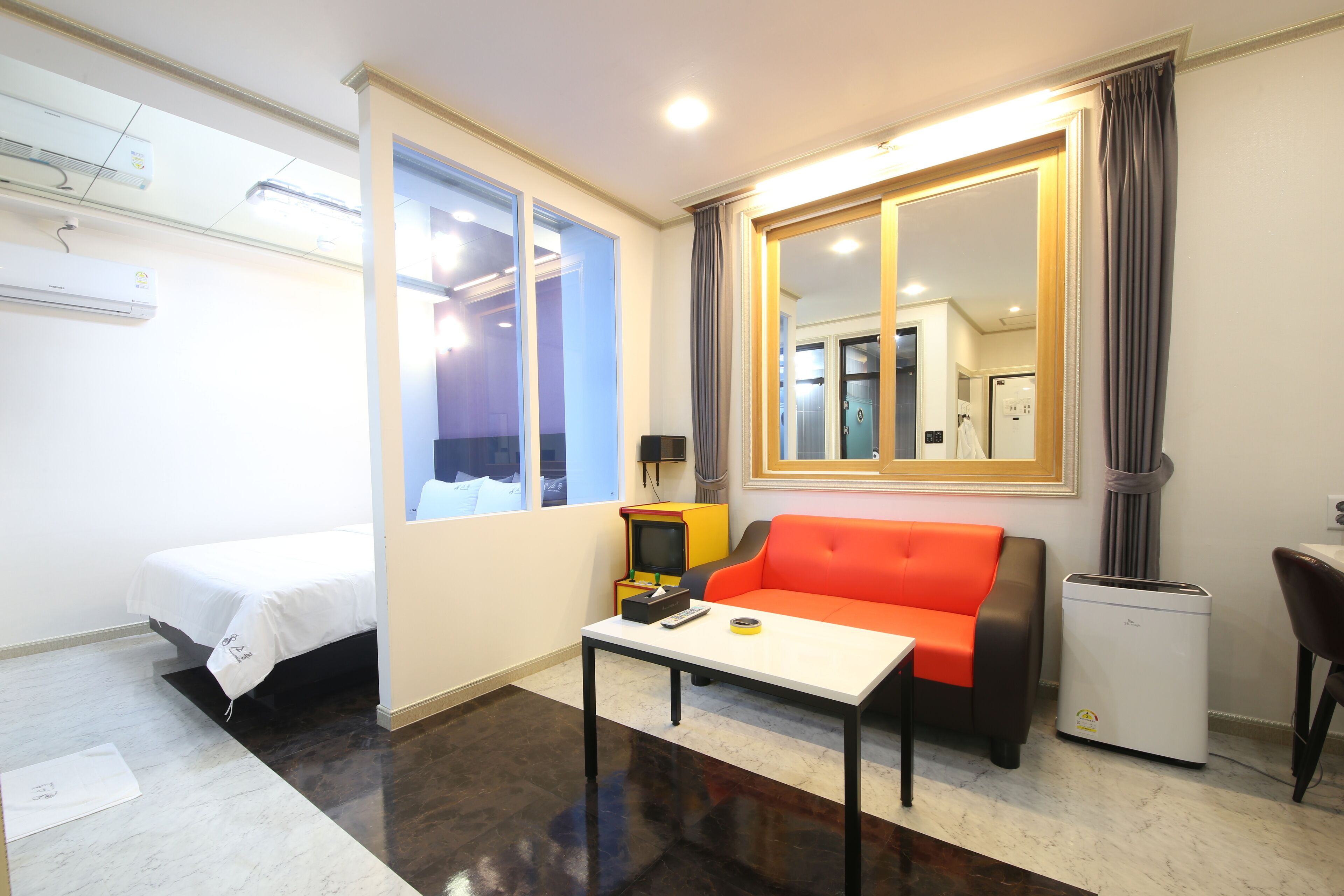 premium bedding, down duvets, memory-foam beds, free minibar items