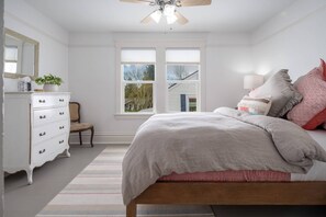 3 habitaciones, tabla de planchar con plancha y wifi gratis