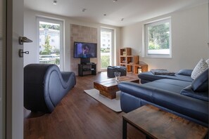 TV, DVD player