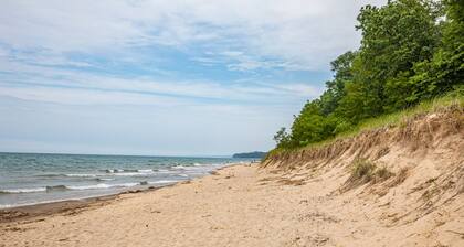 Beautiful 2-Story Home Near Beach with Firepit, WiFi, Central AC - Dogs OK