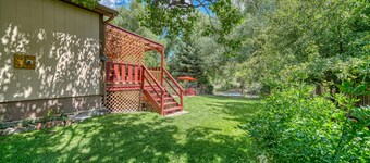 Dog Friendly Heart of the Rockies River Getaway!