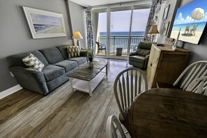 TV - New High Floor Private Balcony Oceanfront with Pools (North Myrtle Beach)