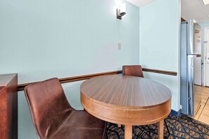 Dining - Oceanfront  Studio, Indoor water park, Pools, View (Myrtle Beach)