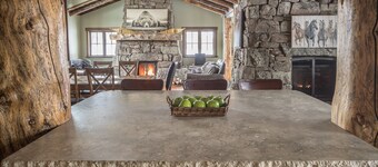 Grand Home on Golf Course, Steps to Town Center