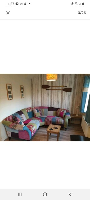 TV - Jacks holiday cottage  (FILEY)