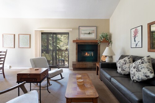 Great Location. Walk to Main Street. Fireplace.