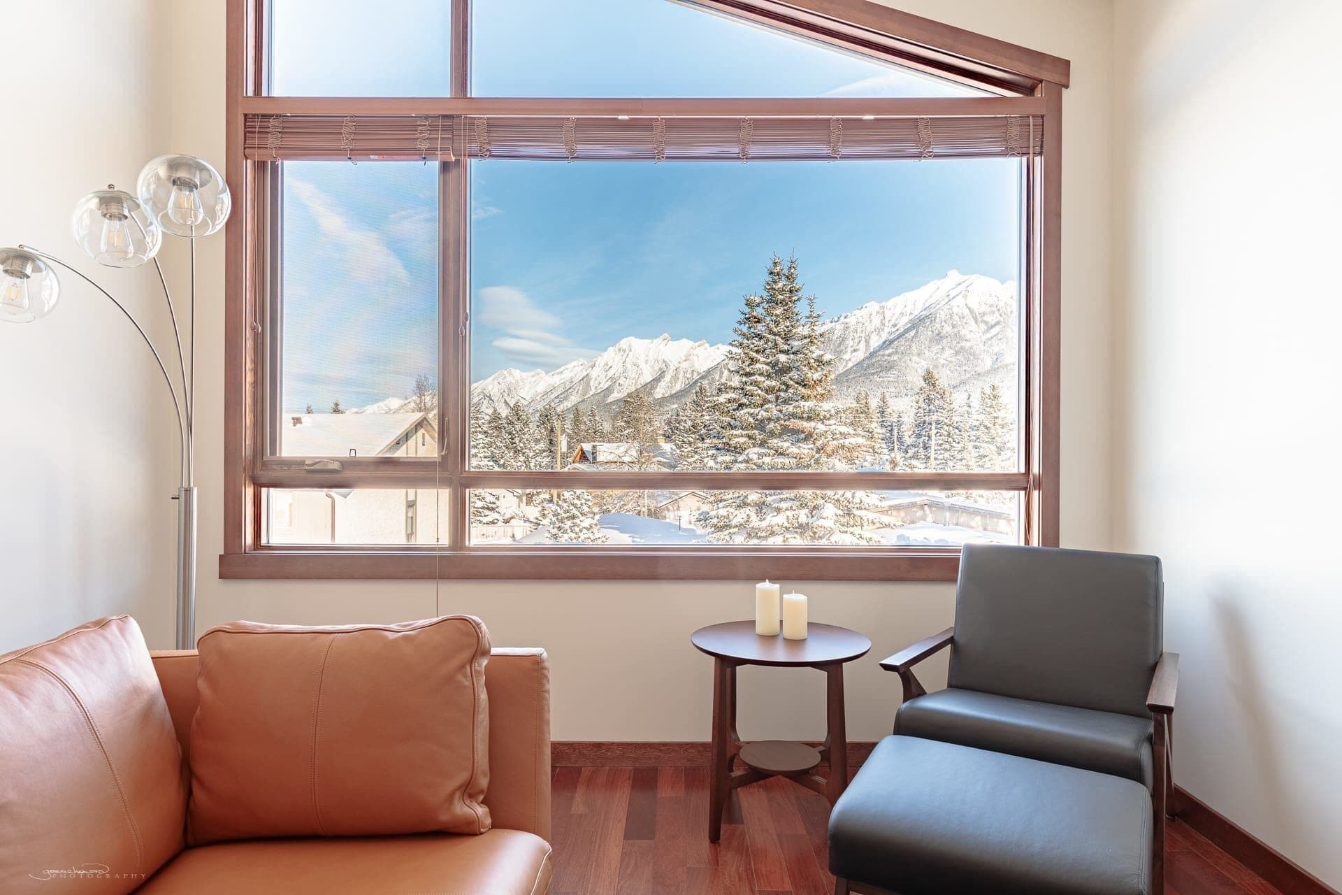 Smart-TV, Kamin, Netflix, Streaming-Dienste