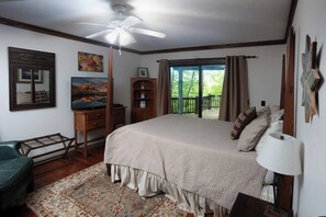 1 bedroom, iron/ironing board, free WiFi, bed sheets - A fabulous 6 person hot tub located outside on the deck! (Mars Hill)