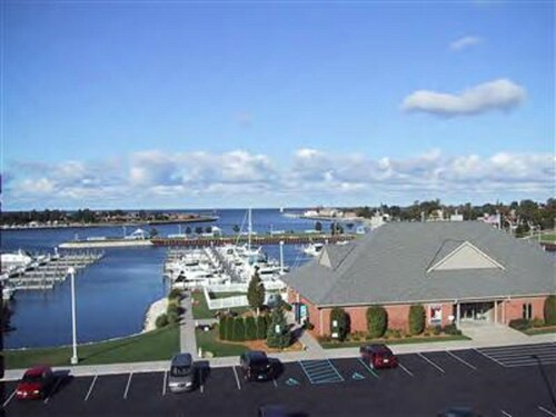 Condo with Harbor View and walking distance to Downtown Ludington!