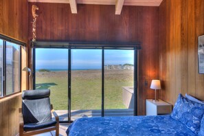 3 chambres, fer et planche à repasser, accès Internet, draps fournis