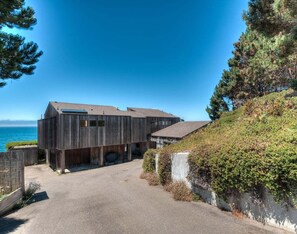 Exterior - Rosemary Bluff | Scenic Coastal Home with Library (The Sea Ranch)