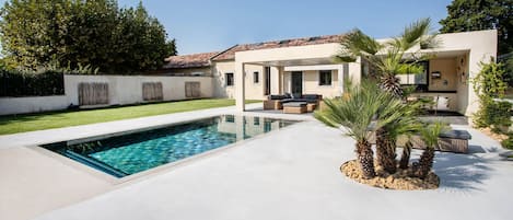 Indoor pool, outdoor pool