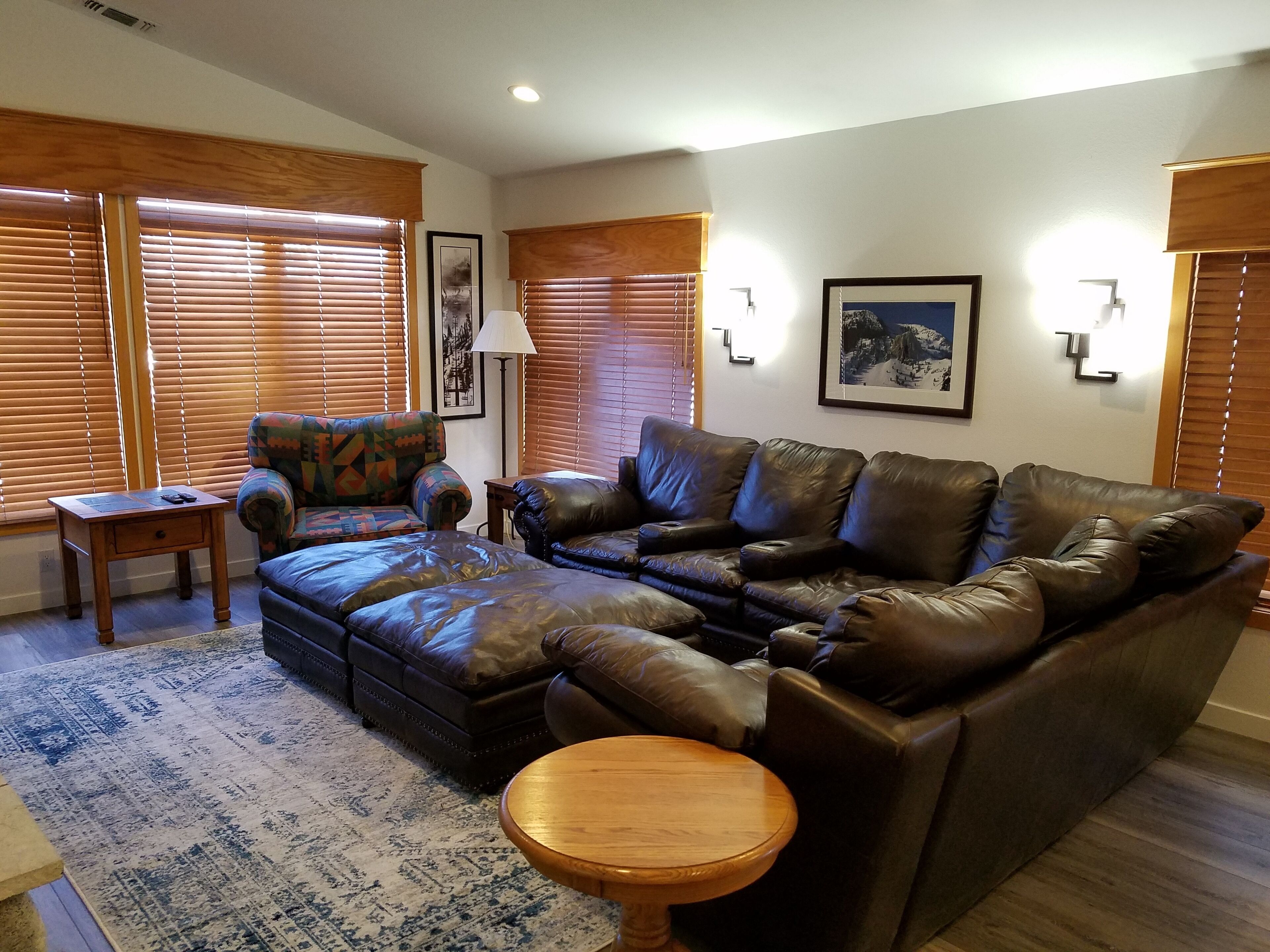 Snowcreek Resort Vacation Rental #704