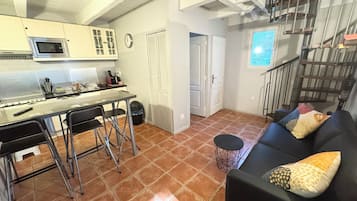 Casa rural familiar | Roba de llit d'alta qualitat i minibar