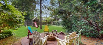 Dog-Friendly Home w/ a Guest House, Private Hot Tub, & Free WiFi