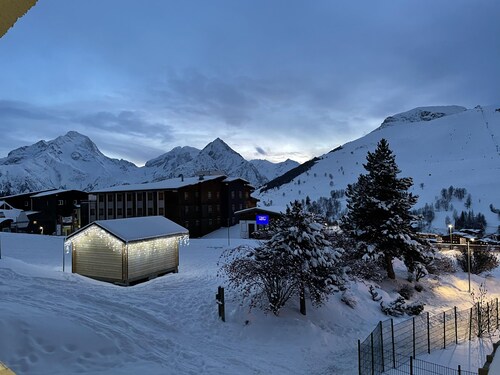 Charming apartment for 4 people, ski in, ski out