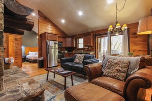TV, fireplace - Treehouse D - A Suite Getaway for Two (Bryson City)