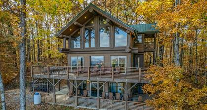 Fontana View 3 - Three Story Rustic Cabin Sleeps up to 16 People