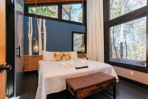 1 bedroom, iron/ironing board, Internet - Woodland Loft 1 - Modern-Industrial Mountain Getaway for Two (Bryson City)