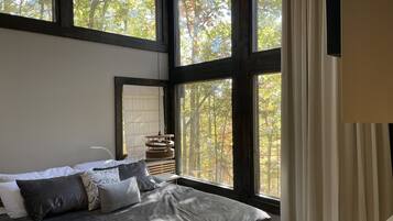 1 bedroom, iron/ironing board, internet