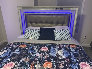 4 chambres, fer et planche à repasser, accès au Wi-Fi (inclus)