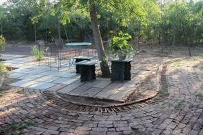 Outdoor dining - UTNT The Farm, Jaipur (Jaipur)