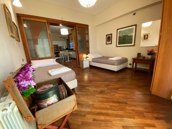 3 chambres, bureau, fer et planche à repasser, Wi-Fi gratuit